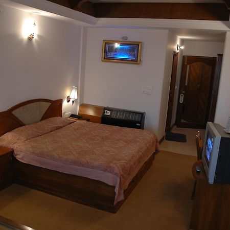 Hotel Silver Rock Mussoorie Eksteriør bilde