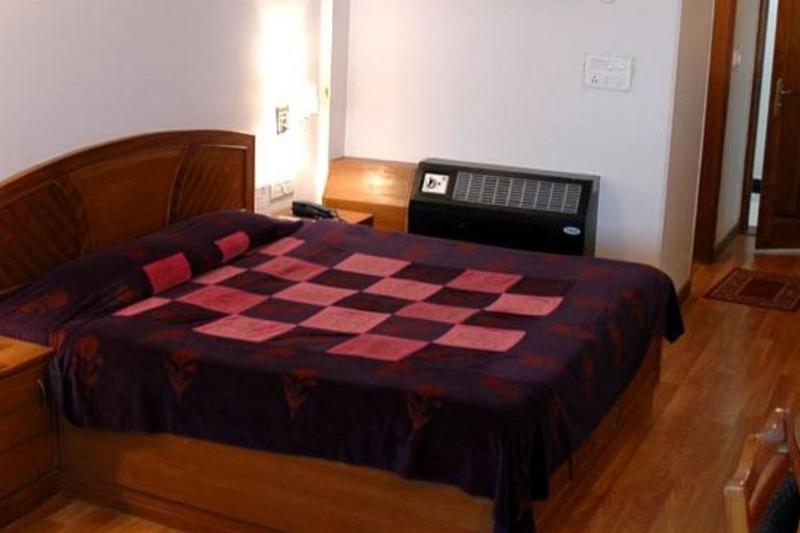 Hotel Silver Rock Mussoorie Eksteriør bilde
