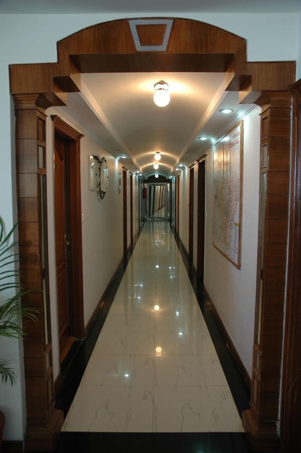 Hotel Silver Rock Mussoorie Eksteriør bilde
